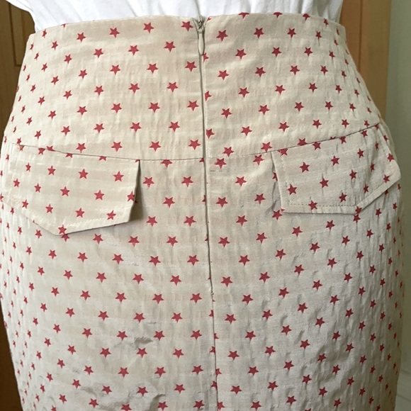 🇨🇦 Christian Chenail Satiny Cream Pencil Skirt With Red Stars, Size 6 - Picture 8 of 16